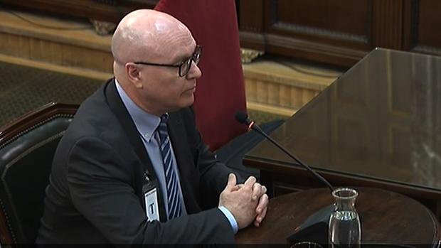 Otro mando de los Mossos corrobora que el Govern conocía el riesgo de violencia en el 1-O