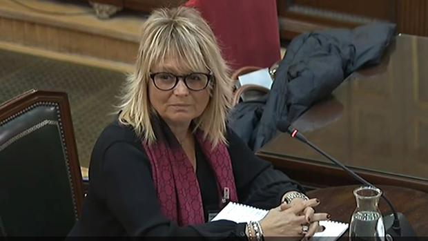 Una de las empresas que gestionó material del 1-O descarga en Òmnium el encargo de la cartelería