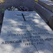 Lápida de Luis Gutiérrez Soto