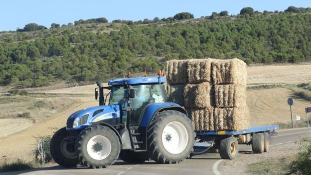 Muere un hombre aplastado por un tractor en Banyeres de Mariola