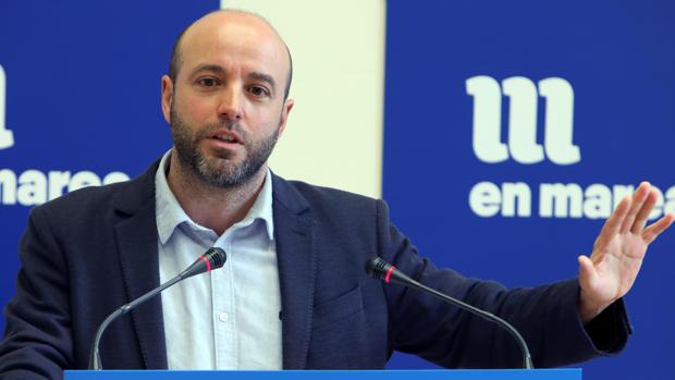 Villares defiende sus primarias frente a los «pactos de despacho» del sector crítico