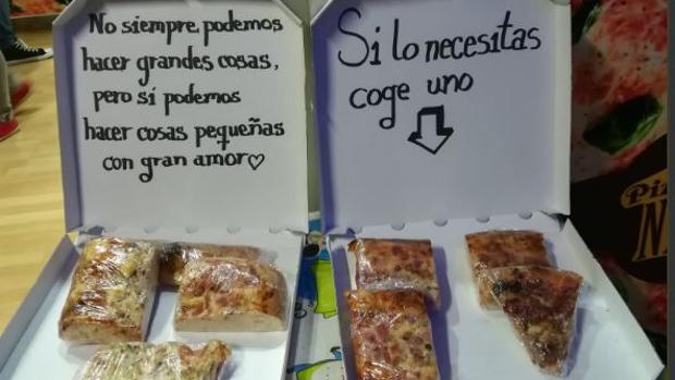 Una pizzería de Tenerife regala porciones a las personas sin recursos: «Si lo necesitas, coge uno»