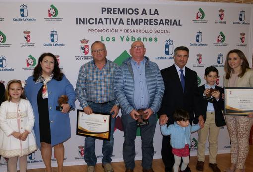Los Yébenes entrega los I Premios a la Iniciativa Empresarial
