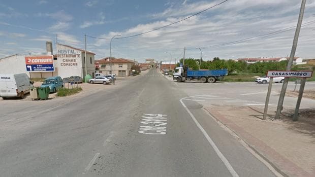 Muere un hombre al colisionar su vehículo contra un edificio en Casasimarro
