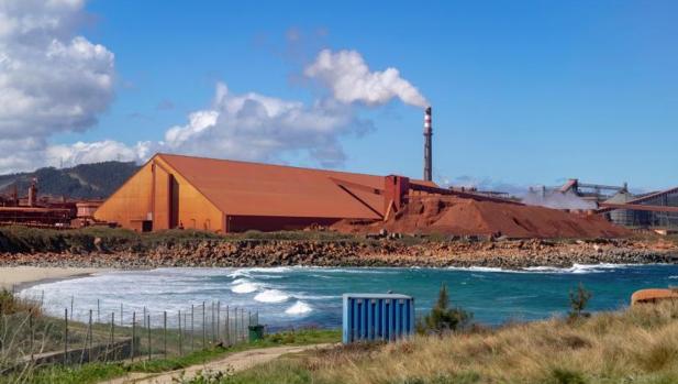 La Xunta advierte que si no baja la luz no habrá comprador para Alcoa