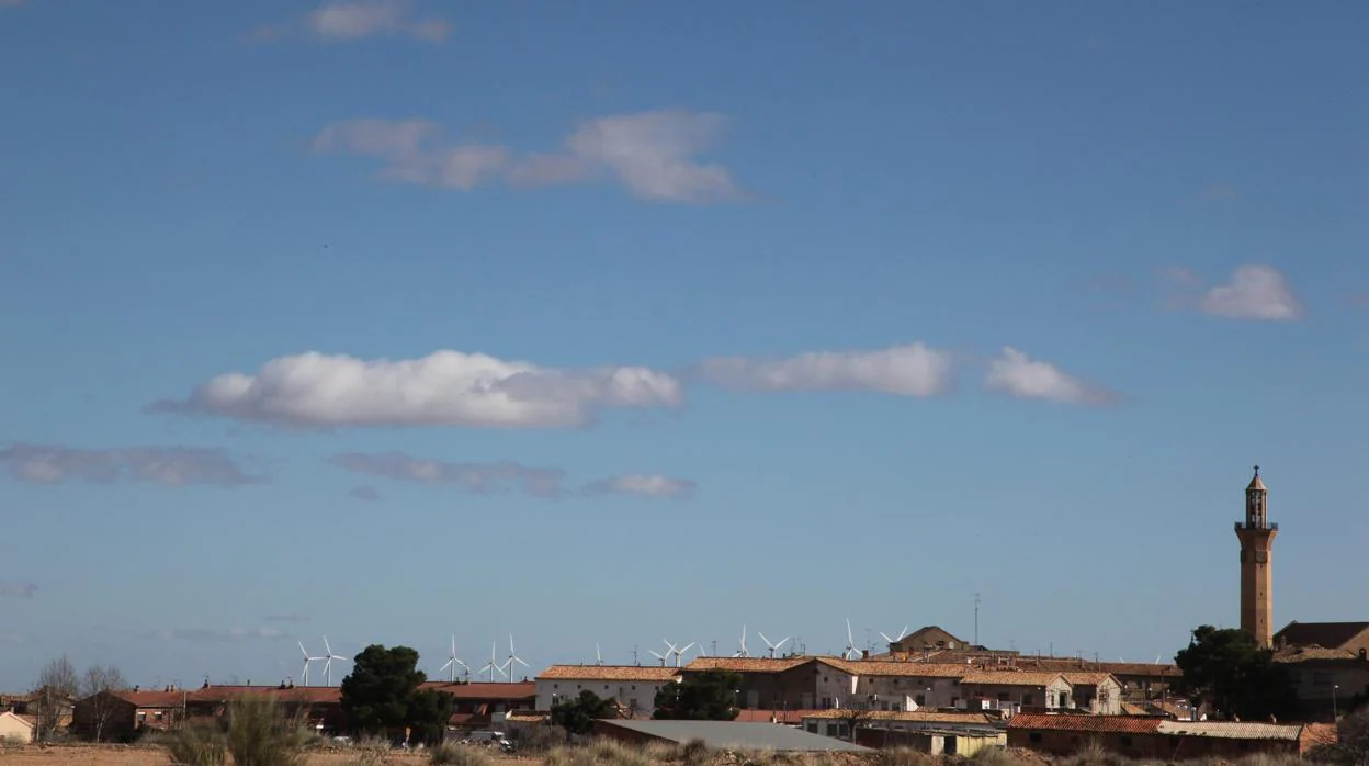 Vista de Belchite, centro de una de las comarcas más despobladas de España y con menos empleo