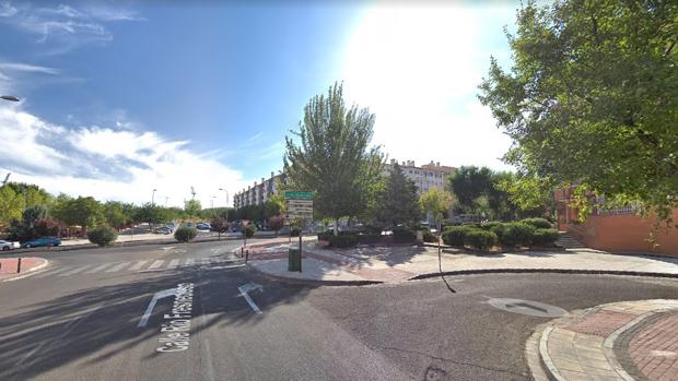 Una furgoneta atropella a una joven de 20 años en el Polígono residencial