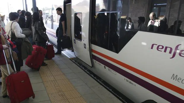 Los trenes regionales de Aragón sufrieron más de 80 incidencias graves por averías en 2018