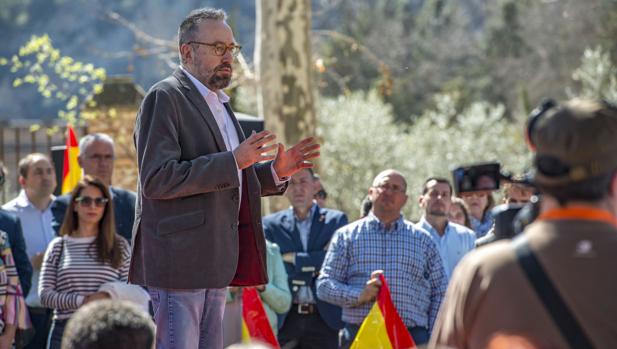 Girauta reivindica su proyecto «patriota» para España