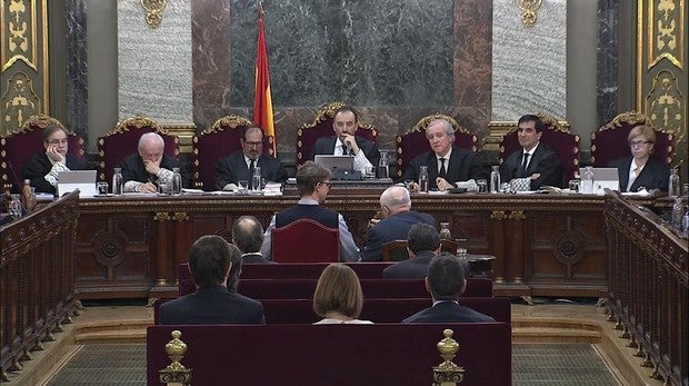 El nerviosismo invade a las defensas en el juicio del «procés»: «Convenza al tribunal, no a la galería»