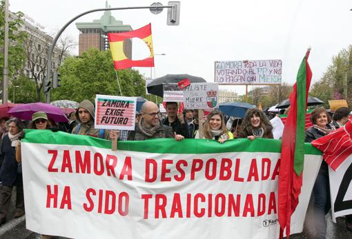 La «España vaciada» pide que «ser menos» no reste derechos