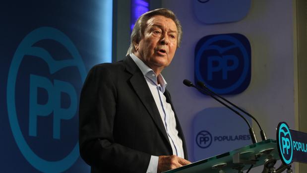 El PP «jubila» a los veteranos De Grandes, Valcárcel y Fisas