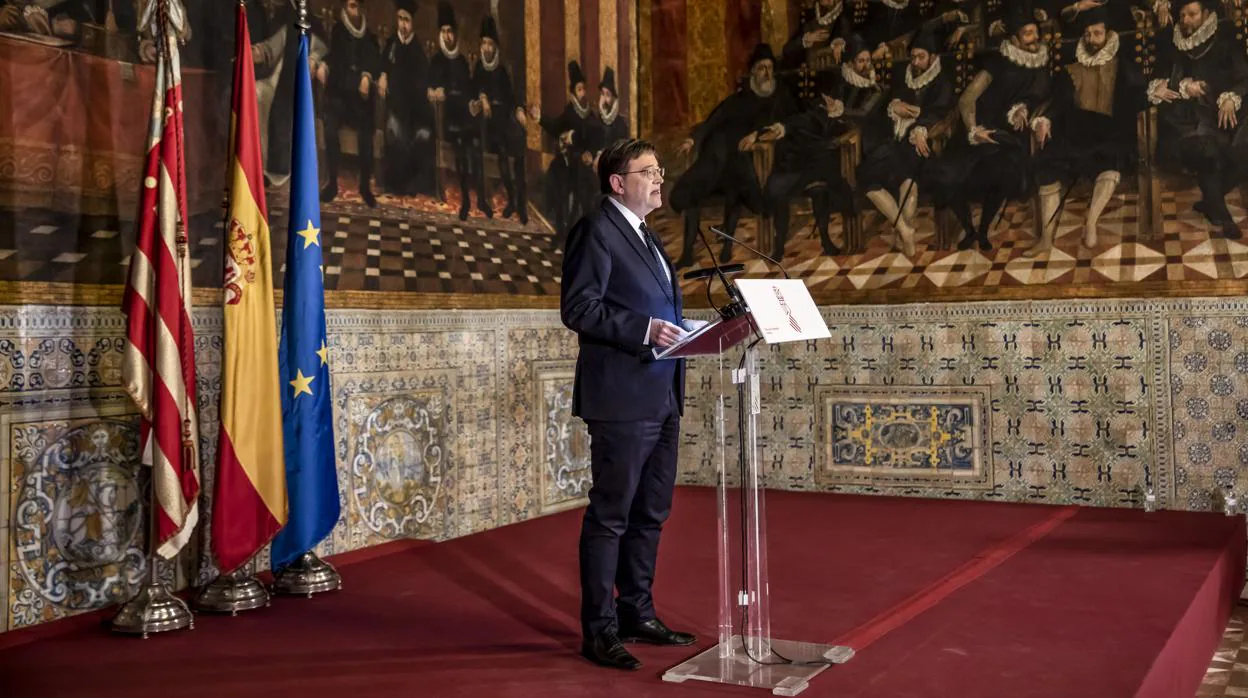 Ximo Puig, en el Palau de la Generalitat cuando anunció el adelanto electoral