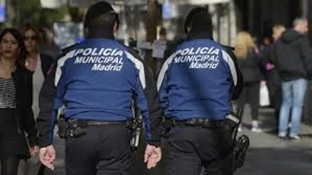 Carmena convoca una oferta extraordinaria de 565 plazas para la Policía Municipal
