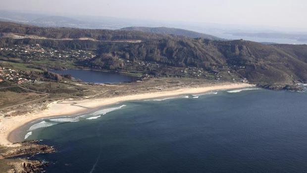 Aparece el cadáver de una mujer en la playa ferrolana de Doniños