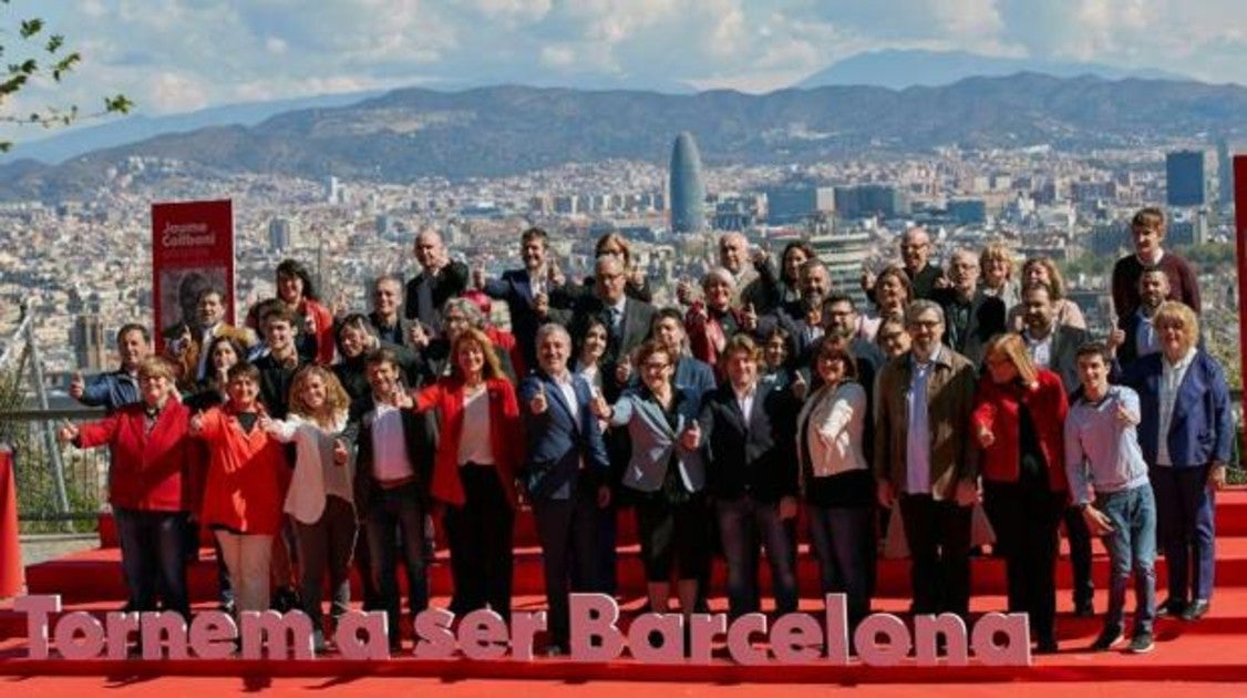 El equipo del PSC, este domingo desde el Mirador del Alcalde