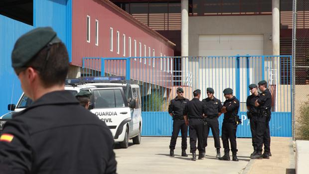 Sale a la luz el violento historial del joven acusado de cortarle el pene a su compañero de piso en Zaragoza