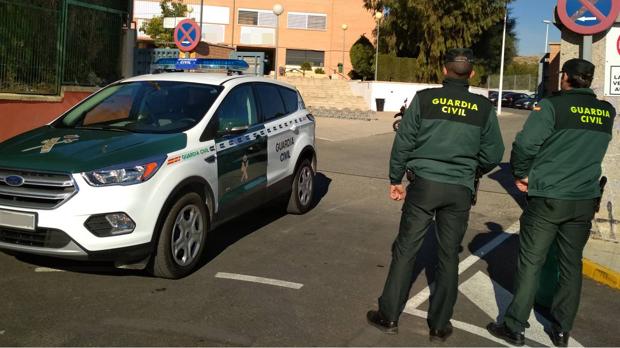 Unos okupas se instalan robando los muebles y electrodomésticos a los vecinos de su misma calle