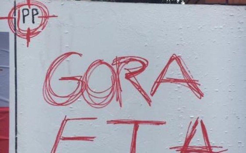 Aparecen en Erandio (Vizcaya) pintadas con dianas contra el PP y alabanzas a ETA