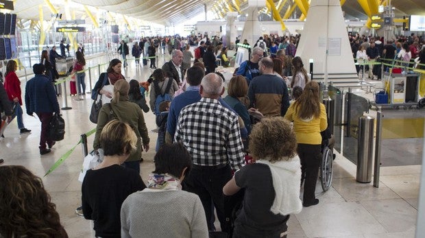 Todo lo que debes saber para sobrevivir a la huelga de Barajas si viajas en Semana Santa