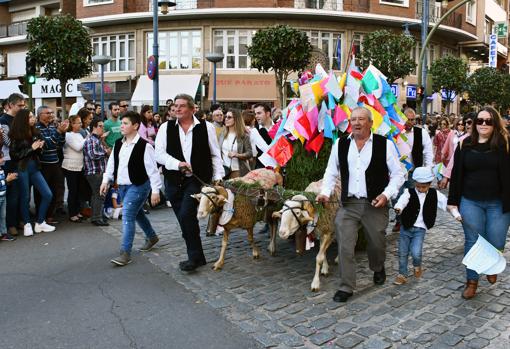 Talavera se viste de Mondas