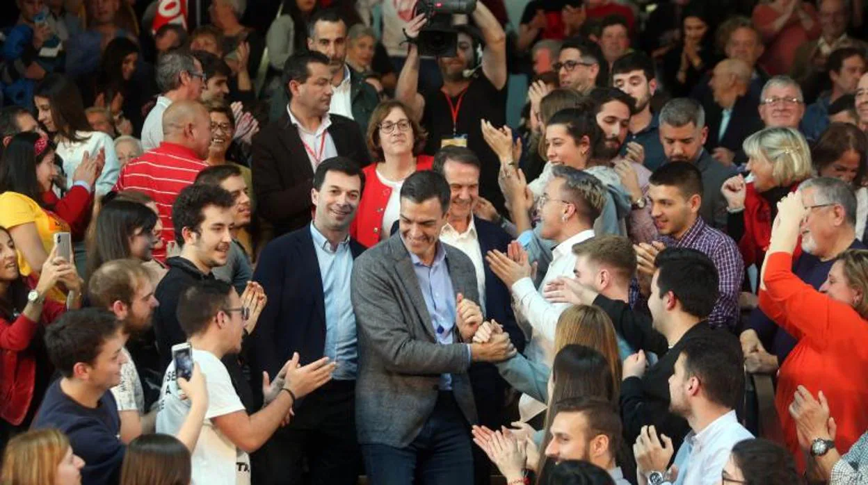 Vigo vota socialista y catapulta a los de Pedro Sánchez en la provincia