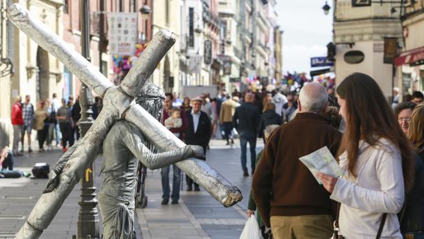 El turismo deja 68 millones de euros en Castilla y León durante la Semana Santa