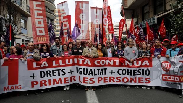 Manifestación del 1 de mayo en Valencia: los sindicatos piden más financiación y más igualdad y derechos