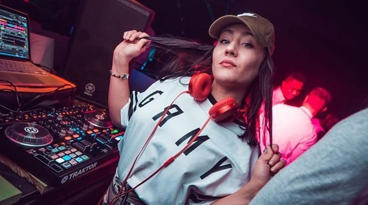 Tanya Bayo, DJ, será protagonista en la discoteca Akuarela Playa de Valencia