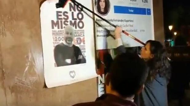Unidas Podemos denuncia que un candidato de Cs retira sus carteles en Ciudad Real