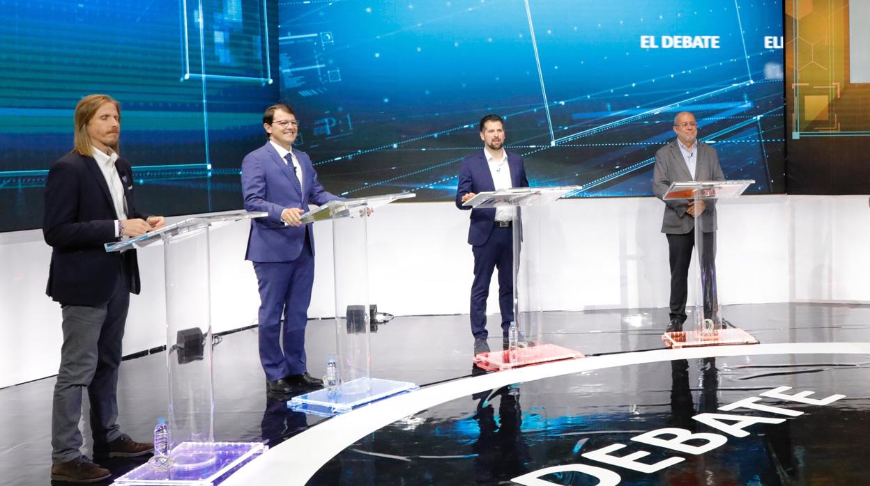 Fernández, Mañueco, Tudanca e Igea, durante el debate