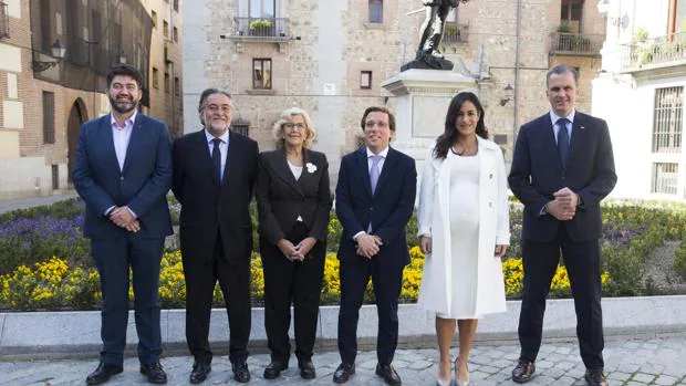 Lo que esconden las firmas de los candidatos a la Alcaldía de Madrid