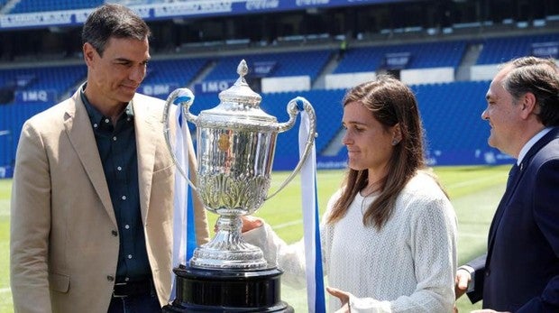 Pedro Sánchez aparenta su enfado con JpC y ERC al vetar a Iceta