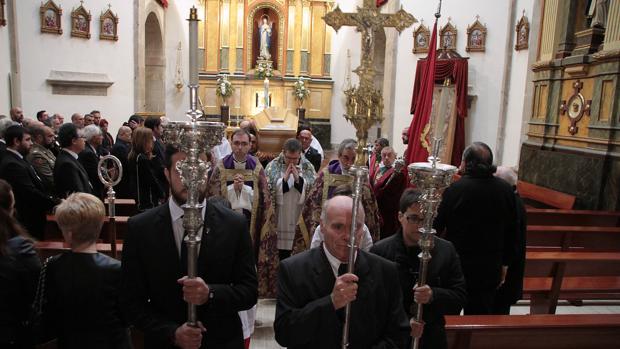 La Catedral de Astorga acoge el último adiós al obispo Juan Antonio Menéndez