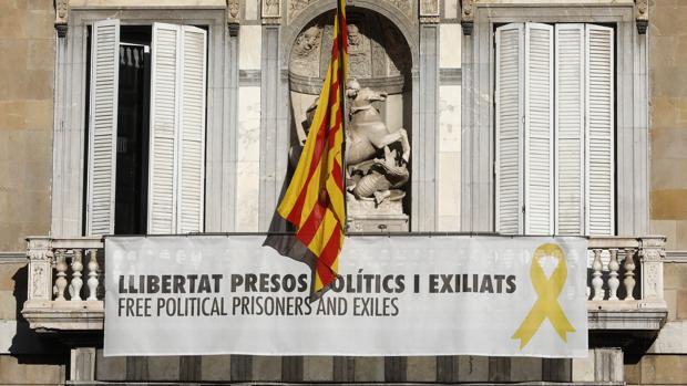 Investigan a un alcalde de Lérida por desobedecer al no retirar simbología independentista