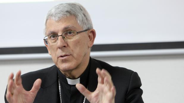 El arzobispo de Toledo, sometido a una laparoscopia por una lesión estomacal