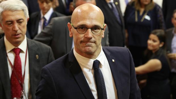 El Senado encarga un informe a los letrados sobre la suspensión de Romeva