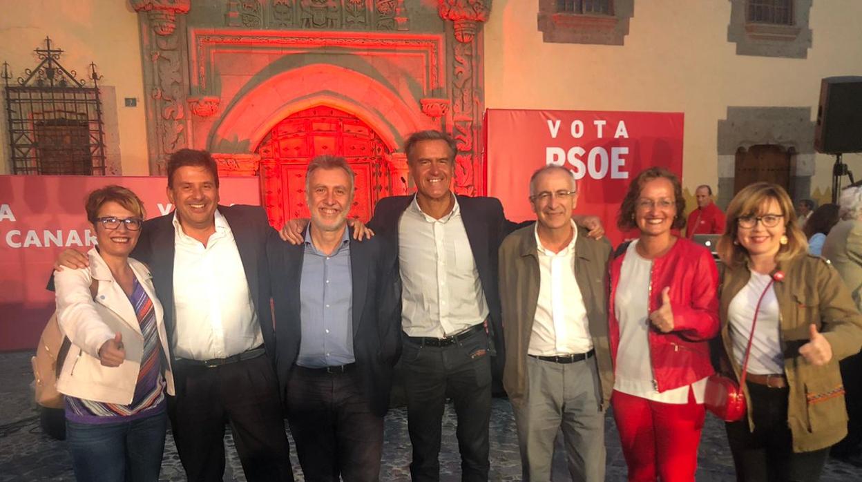 Vídeo: El PSOE en Canarias de Ibarra y Torres alientan al «voto últil» para el 26M
