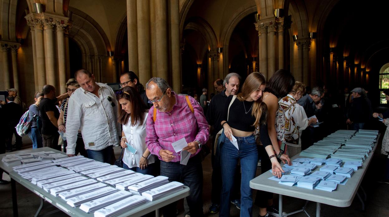 Votantes en Barcelona