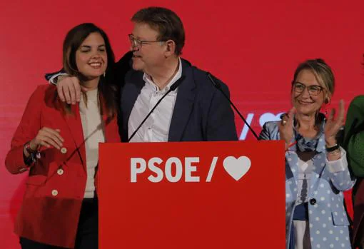 Sandra Gómez y Ximo Puig, tras conocer los resultados del PSPV