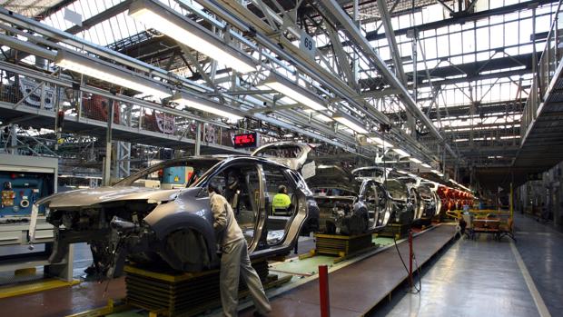 Francia alerta de la fabricación de motores defectuosos en la planta de Renault en Valladolid