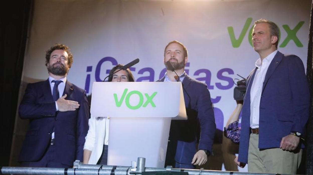 Vox condiciona los pactos en Madrid: «La principal línea roja es que nos llamen y hablen con nosotros»