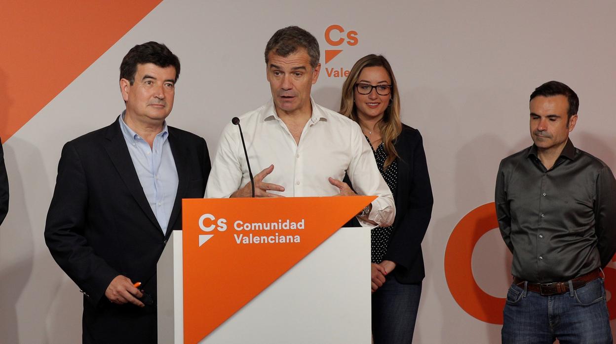 Toni Cantó y Fernando Giner, durante la valoración de resultados de las elecciones