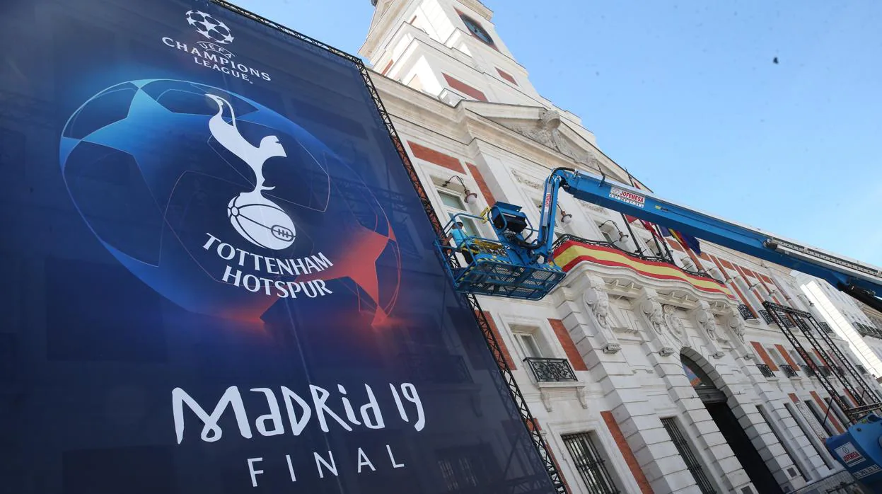 La Puerta del Sol se prepara para la final de la Champions League Madrid 2019
