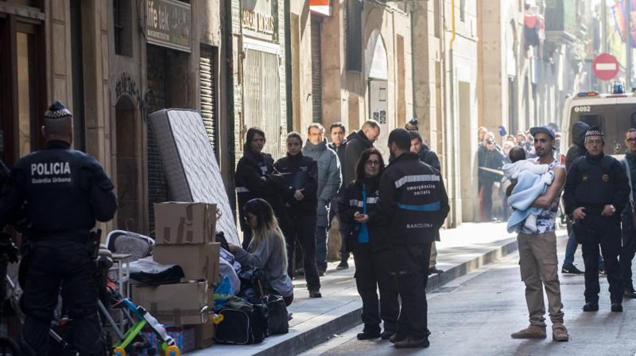 Desalojo de una vivienda ocupada en el centro de Barcelona