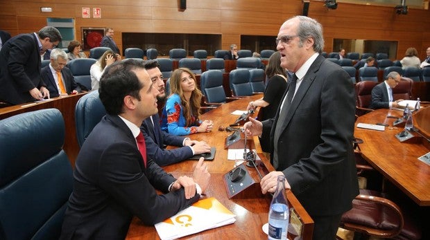 Ciudadanos cierra la puerta a un pacto con Carmena y Gabilondo