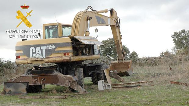 Dos detenidos por el robo de piezas de máquinas excavadoras en La Moraña para vender en Marruecos