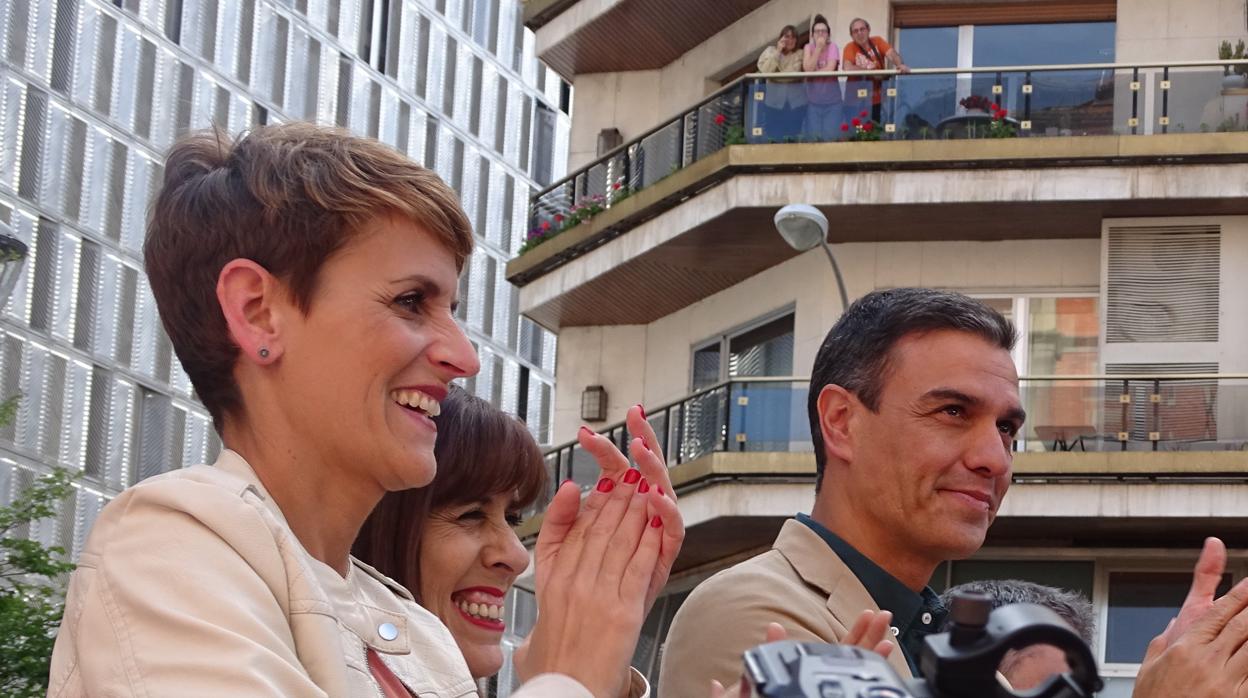 María Chivite y Pedro Sánchez en un acto en Pamplona