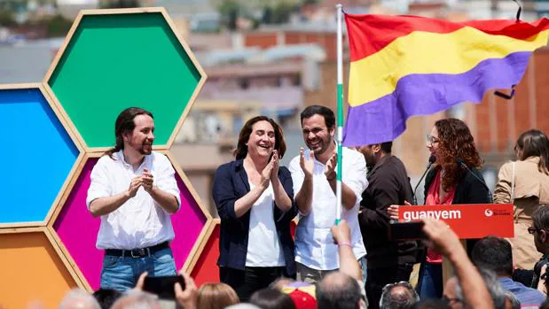 Cinco versiones distintas de Podemos en La Zarzuela