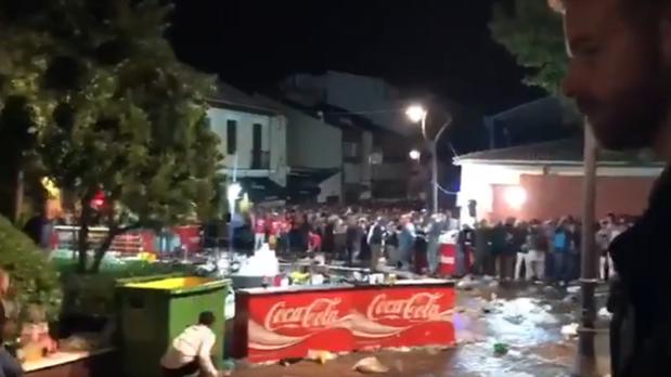 Una lluvia de botellas desata el pánico en las fiestas de Getafe: «¡No tires nada!»